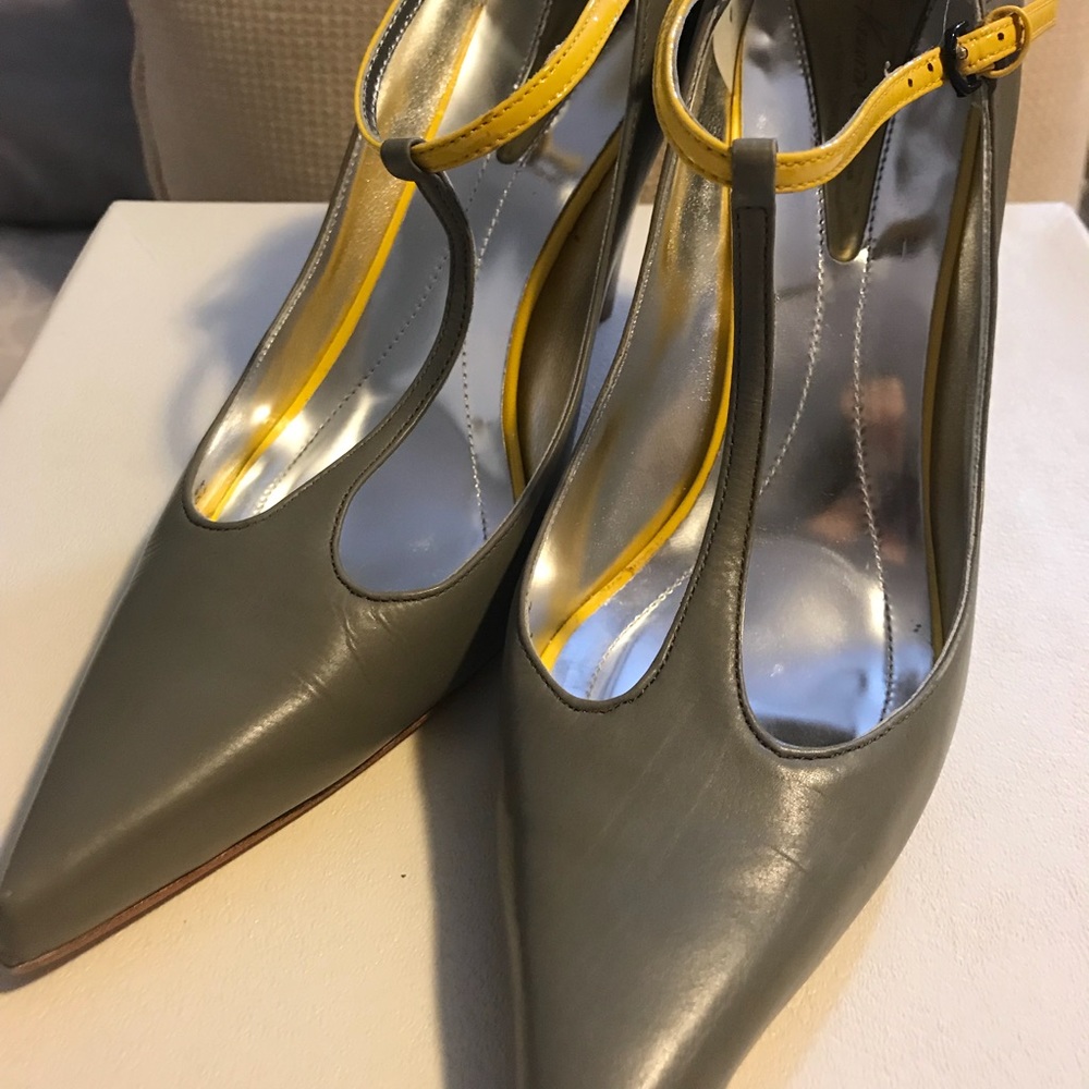 Kenneth Cole heels